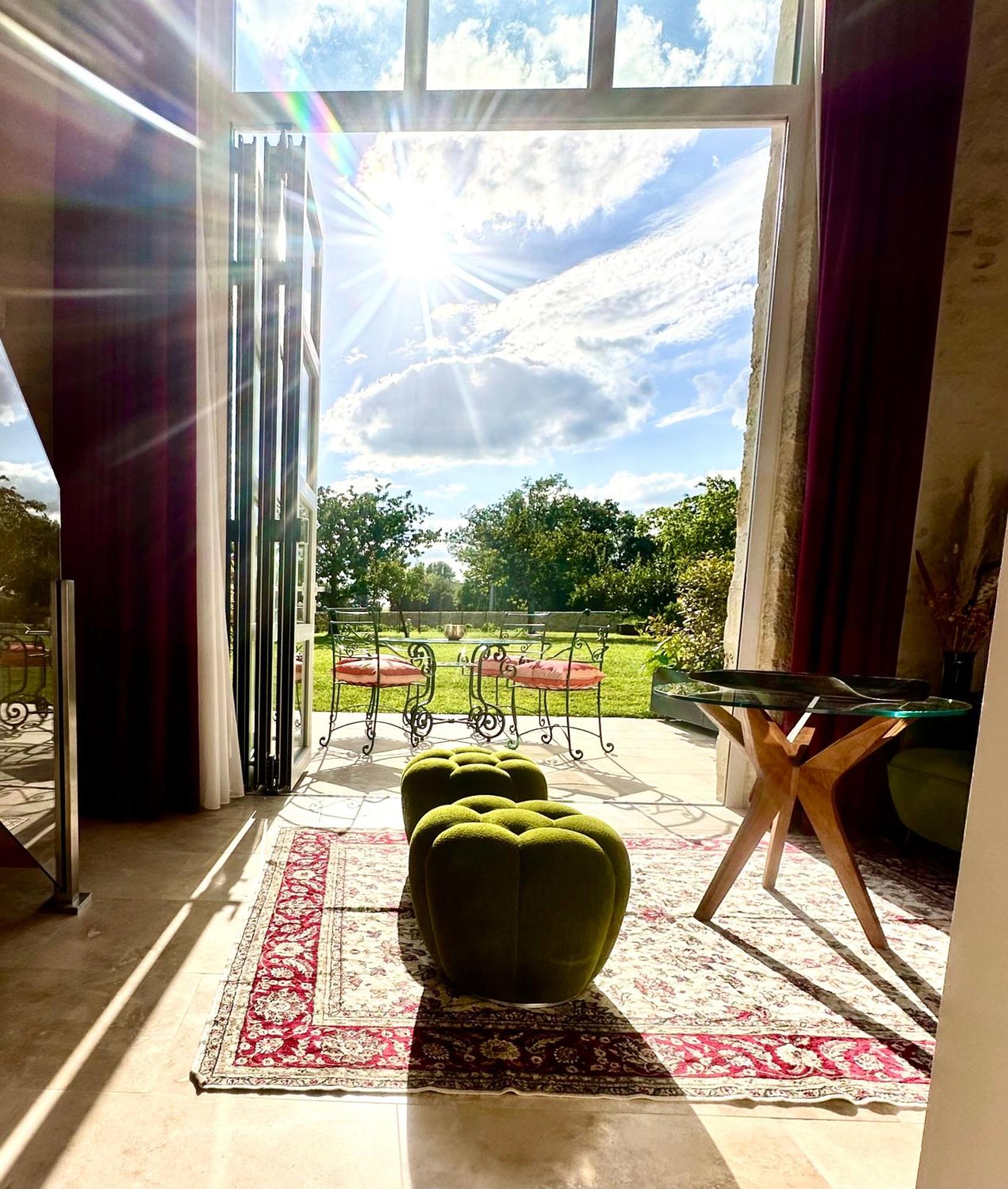 Chateau De Lafont Suites Saint-Vivien  外观 照片