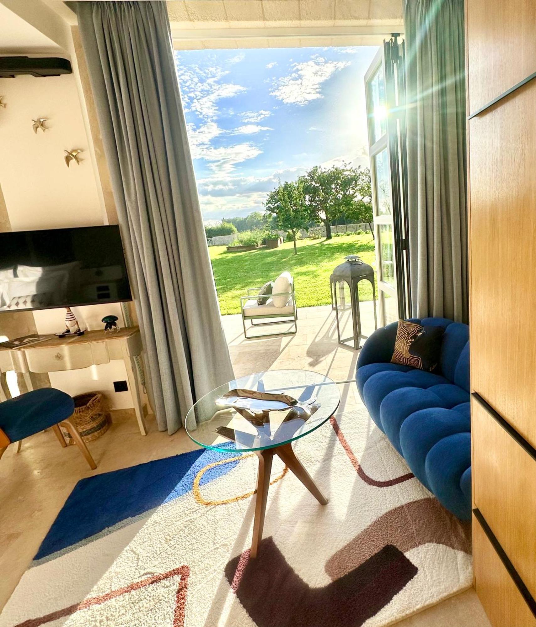 Chateau De Lafont Suites Saint-Vivien  外观 照片