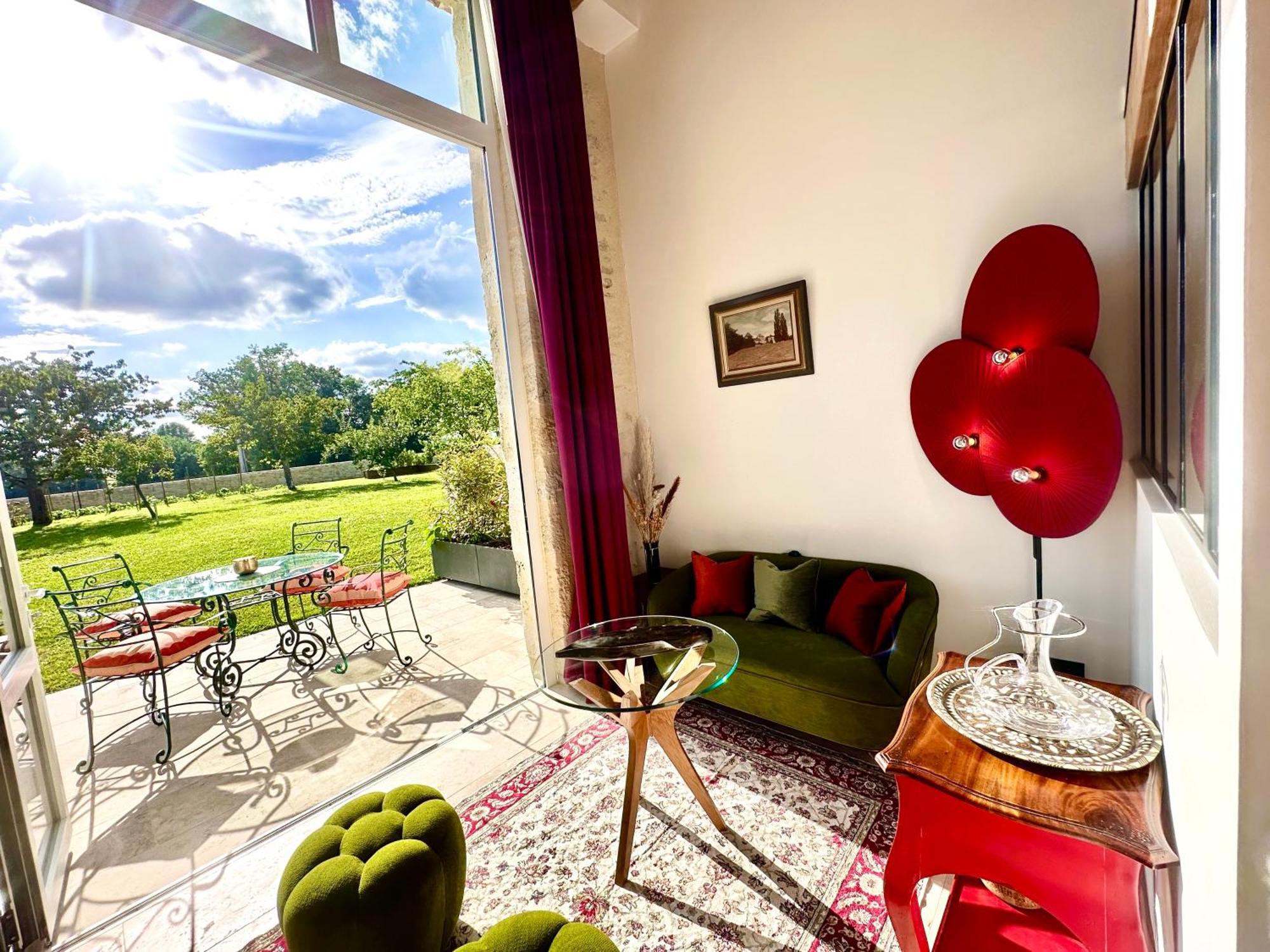 Chateau De Lafont Suites Saint-Vivien  外观 照片